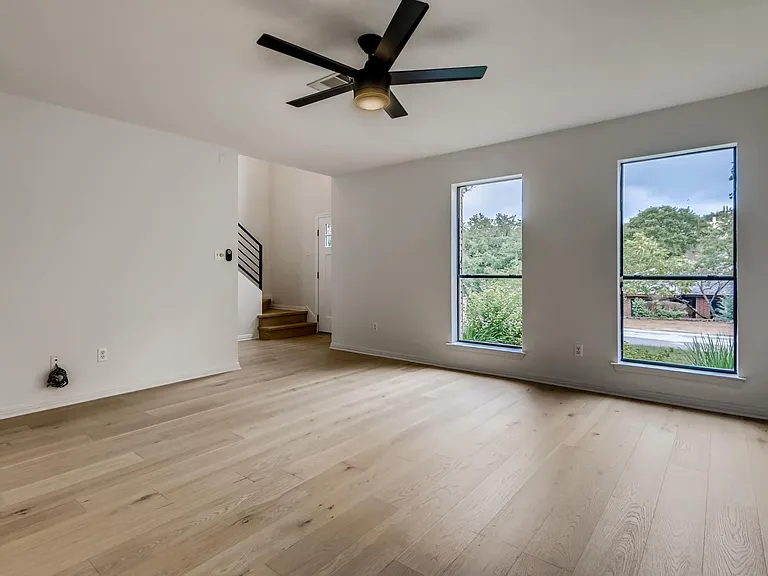 107 Long Wood Ave — Photo 3