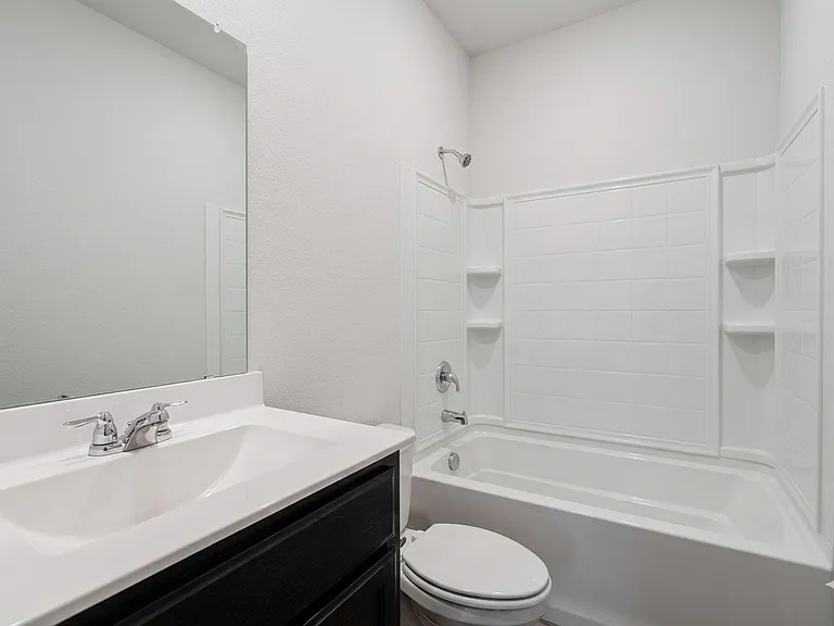 321 Youngblood Ln — Photo 9