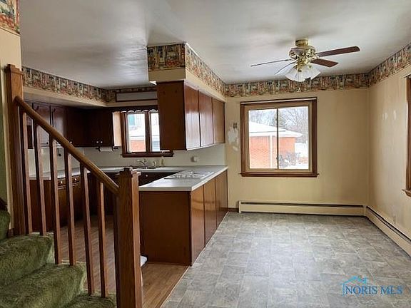 5th image of 1306 Graceland Ave