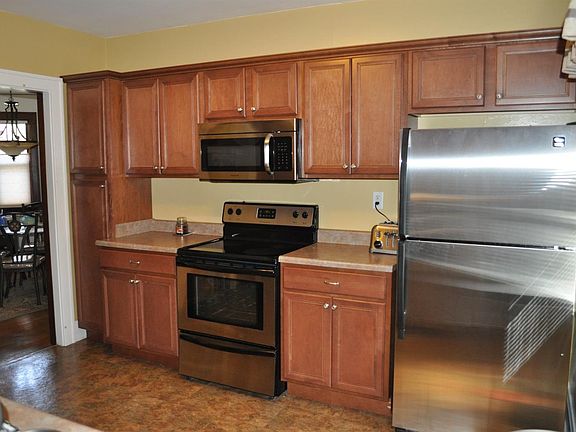 2nd image of 3361 Meyer Pl