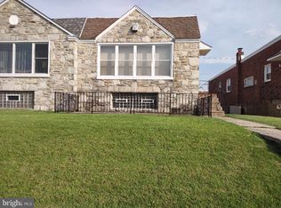 8909 Calvert St, Philadelphia, PA 19152