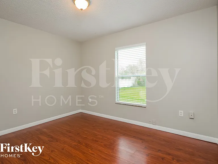 2421 Regent Way — Photo 13