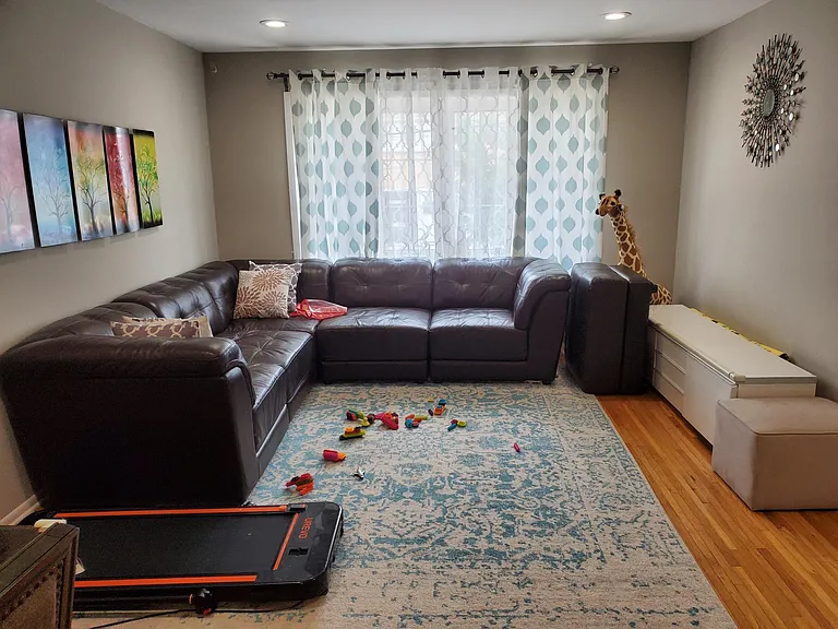 635 Sussex St — Photo 3