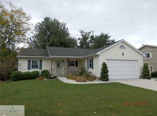 803 W Amesbury Dr, Dewitt, MI 48820
