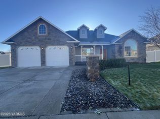 8502 W Arlington Ave, Yakima, WA 98908