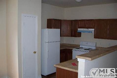 4th image of 7807 Kingsbury Way Unit 2
