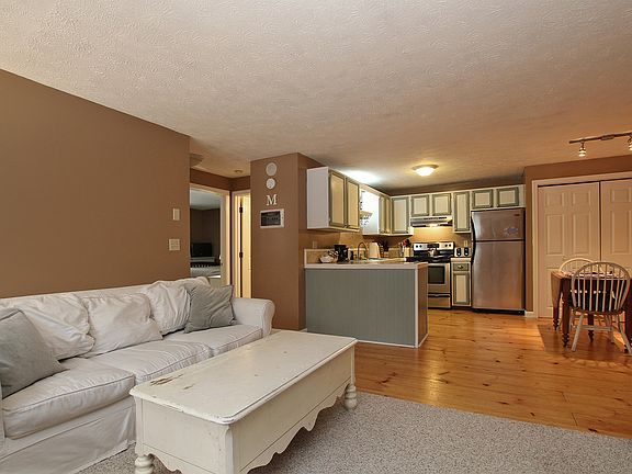3rd image of 2 New Colony Dr Unit 27