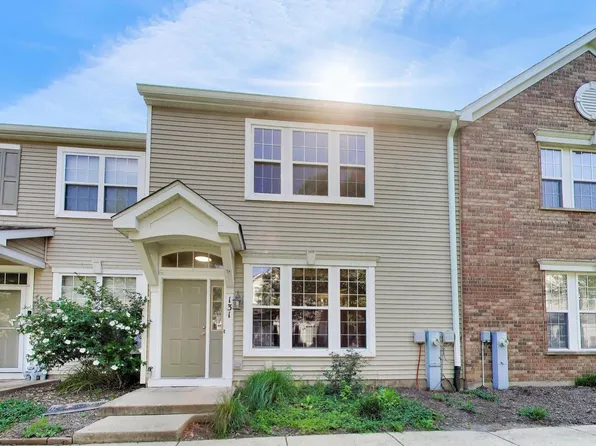 131 Springbrook Trl S, Oswego, IL 60543
