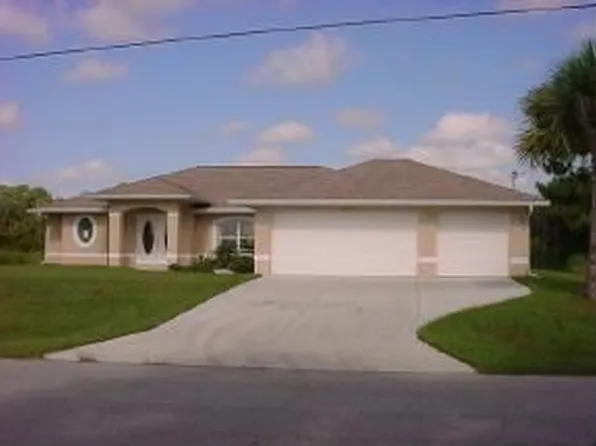2757 Town Ter, North Port, FL 34286