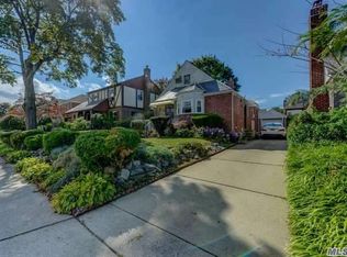 73-40 185th St, Fresh Meadows, NY 11366