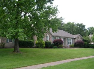 3801 Stony Brook Dr, Jeffersontown, KY 40299