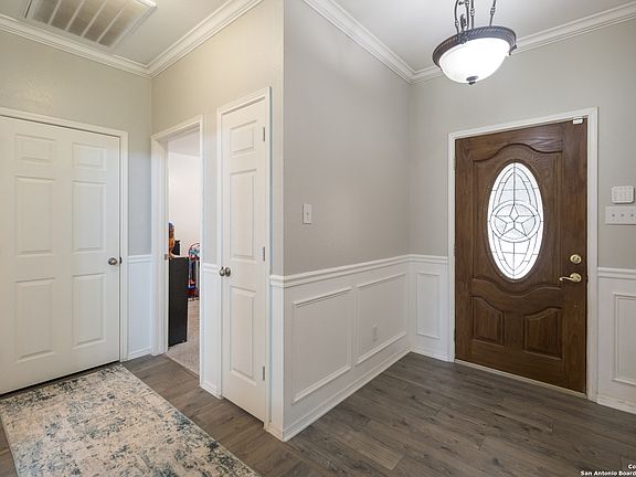 4th image of 3807 Southern Grove