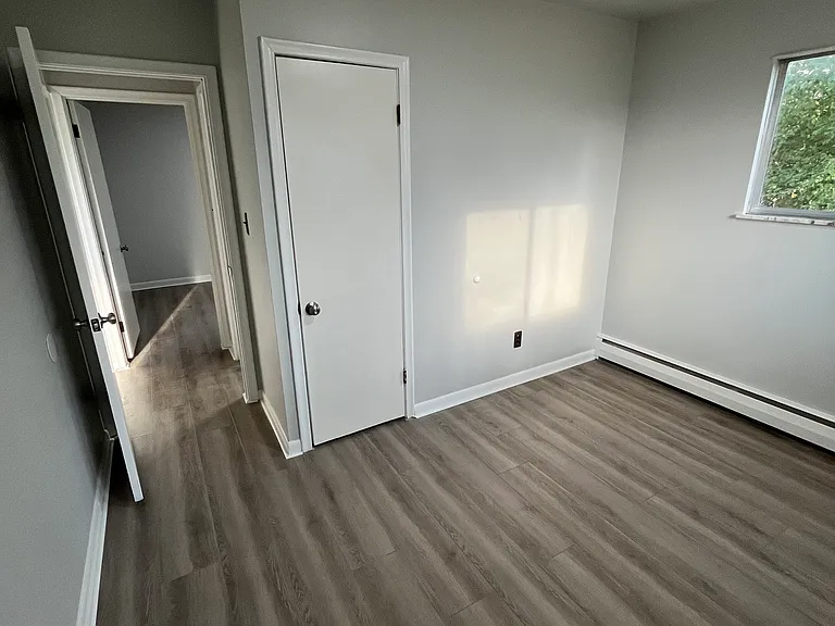 44090 Michigan Ave #B — Photo 8