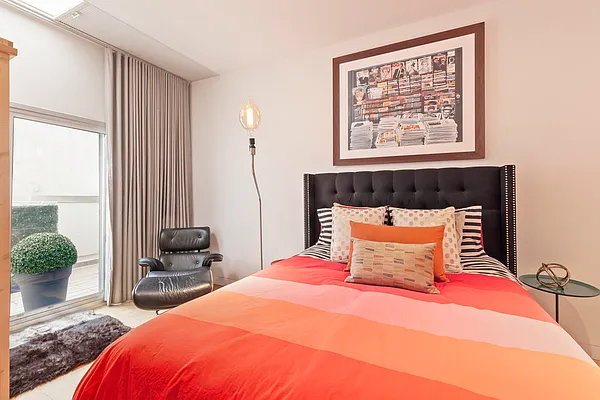 Rented by Corcoran | media 19