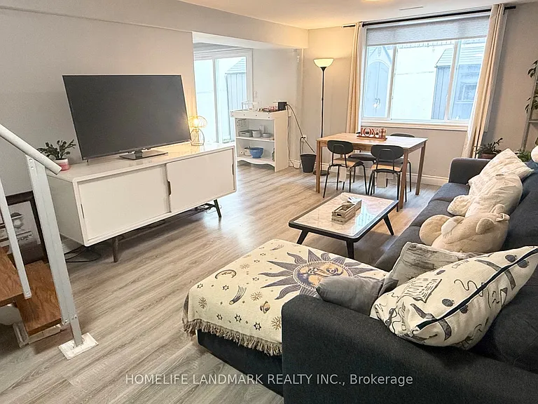 81 United Sq #BASEMENT — Photo 3