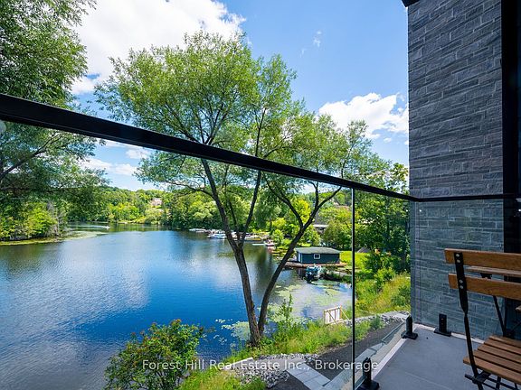 5th image of 32 Brunel Rd S #202