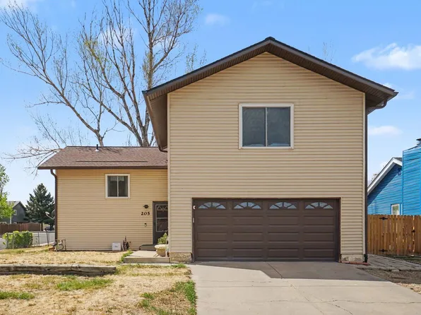205 6th St, Mead, CO 80542