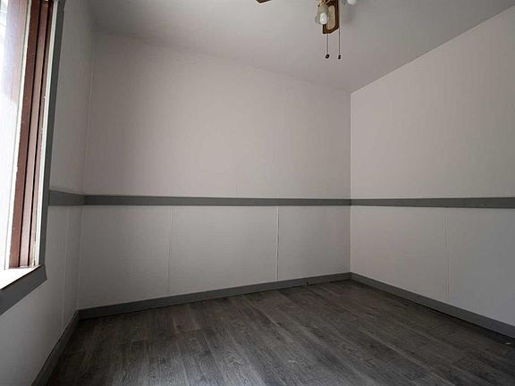 4th image of 4813 E 54th St