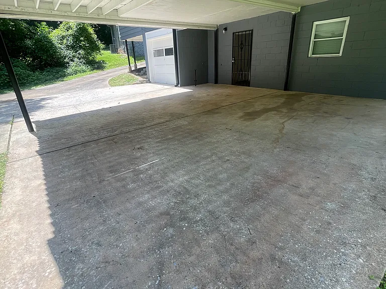 2437 Ivydale Dr SW — Photo 11