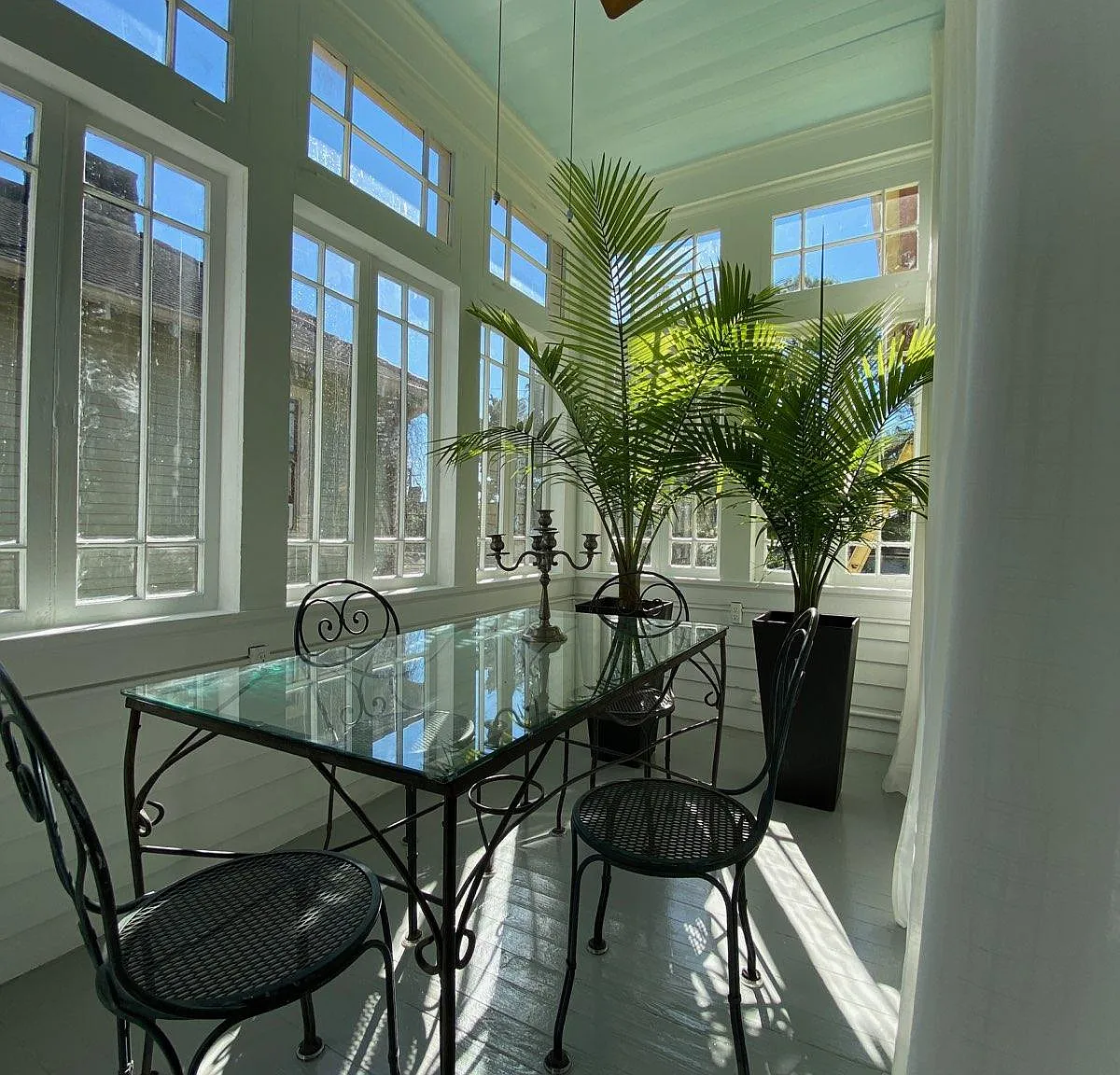 2 bed, 1200 sqft, $2,200 — Photo 1