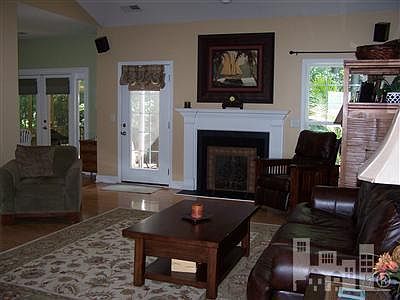4th image of 10143 SE Whispering Cove Court