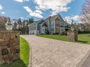 12 Jones Rd, Middleton, MA 01949