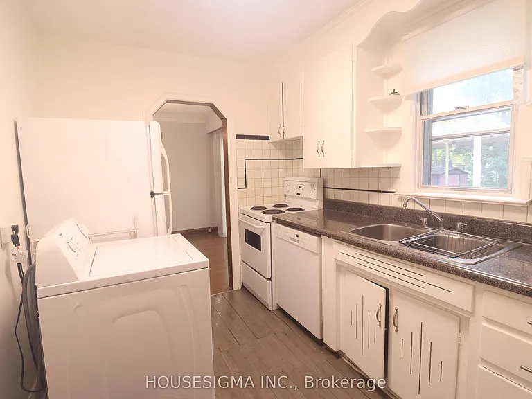 206 Burnett Ave #MAIN — Photo 9
