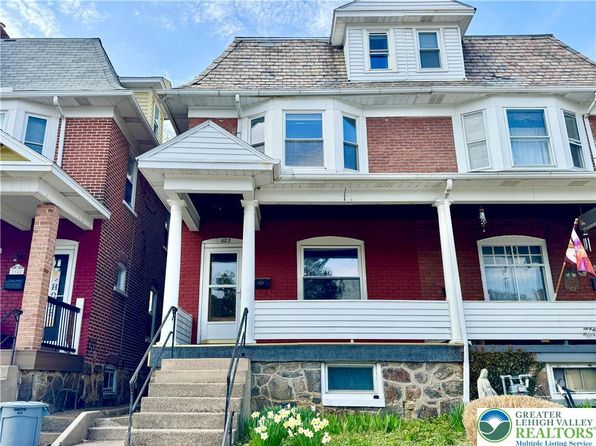 1123 Russell Ave