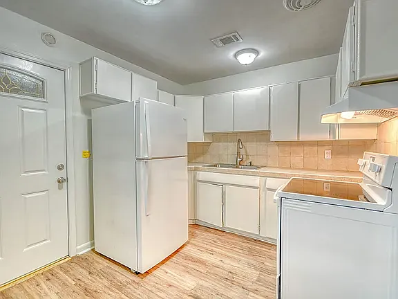 2226 Fouraker Rd — Photo 15