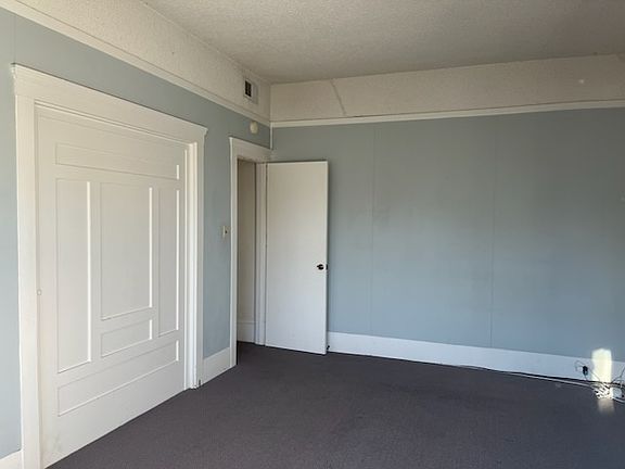 2nd image of 2586 California St