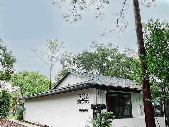 3rd image of 704 Angelina Ln APT D