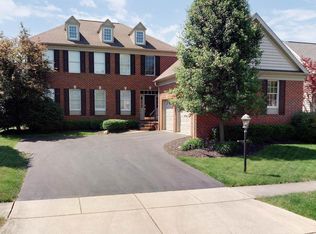 6907 Harlan Sq, New Albany, OH 43054