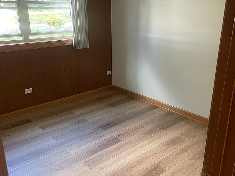 8285 Archer Ave — Photo 6