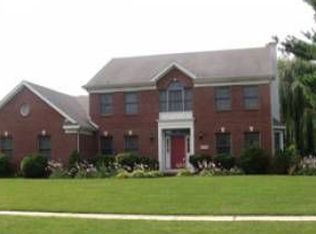 7290 Hidden Valley Dr, Lambertville, MI 48144