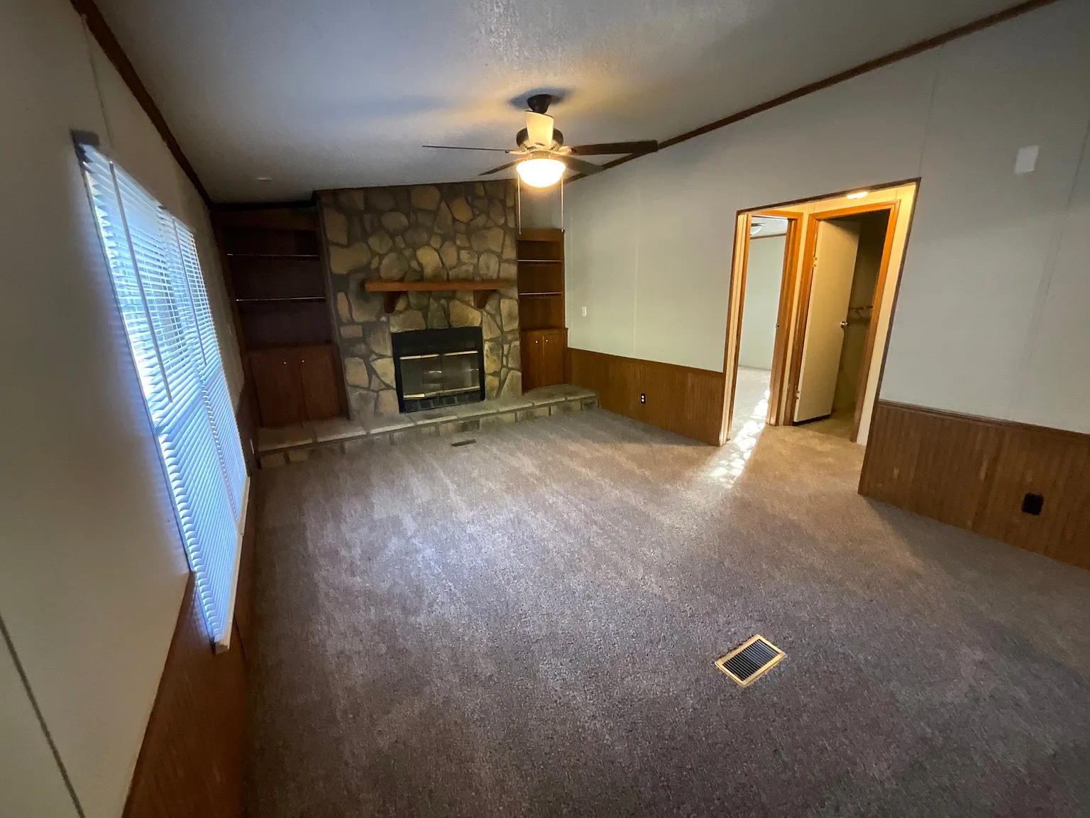3 bed, 1560 sqft, $1,500 — Photo 2