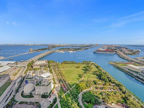 5th image of 1000 Biscayne Blvd #3902