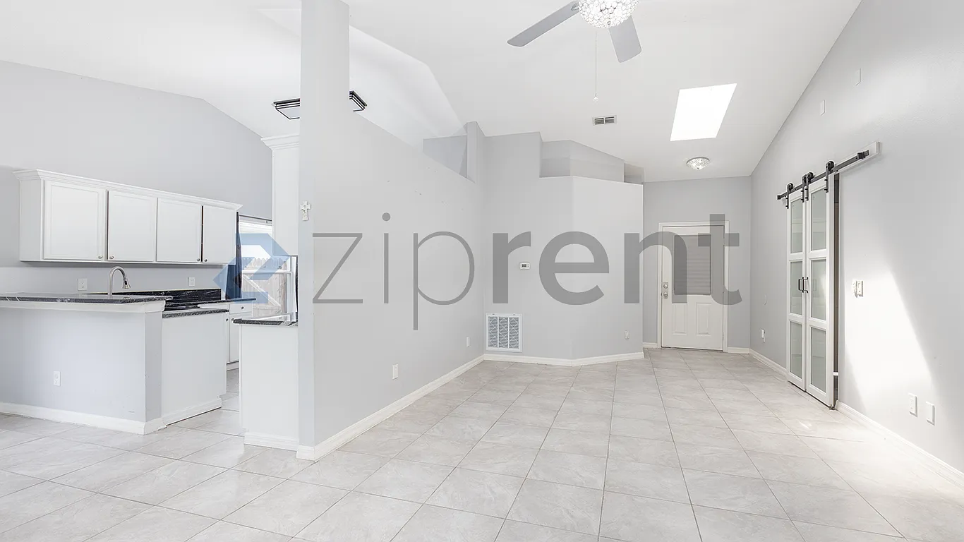 4 bed, 1750 sqft, $2,795 — Photo 3