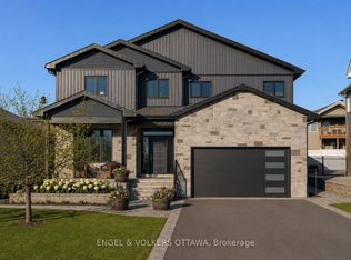 640 Meadowridge Cir, Ottawa, ON K0A1L0
