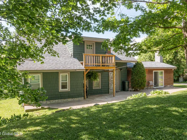 516 N Perry Street, Johnstown, NY 12095