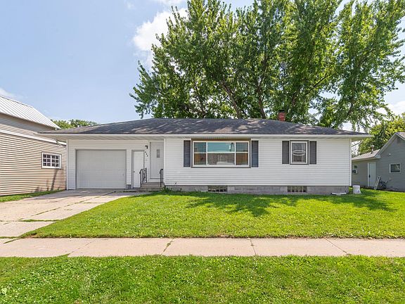 3rd image of 333 1st St SE