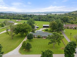 364 Fairview Ln, Shepherdsville, KY 40165