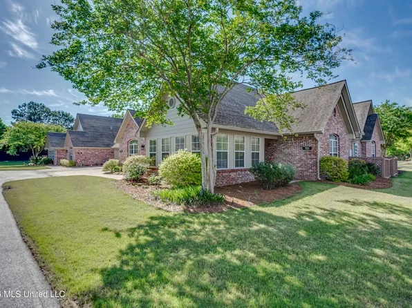 501 Charmant Pl, Ridgeland, MS 39157