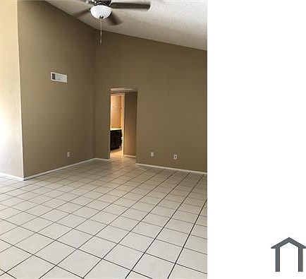 4th image of 6015 W Crocus Dr