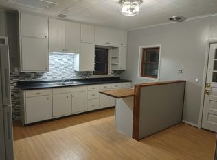 4 1st Ave SW #1, Faribault, MN 55021