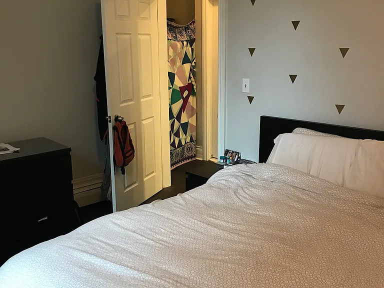 430 Maclaren St #1 — Photo 15