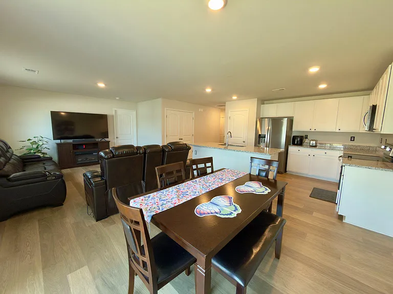 61 New England Dr — Photo 11