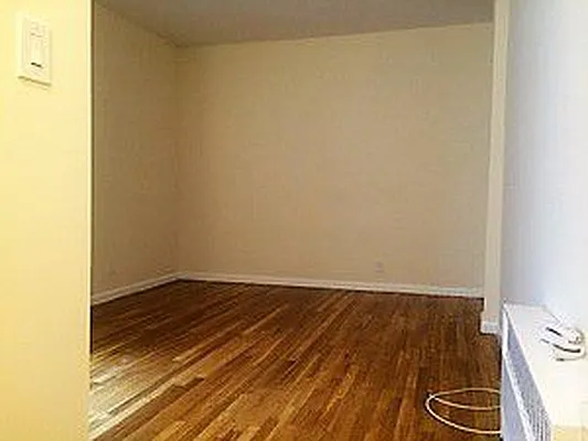 Rented by America Realty LLC | media 4