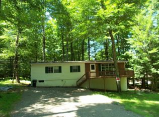 212 Oak Dr, Greentown, PA 18426