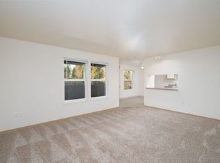 1519 SE Roberts Dr #102, Gresham, OR 97080