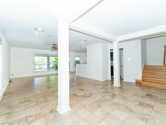 3rd image of 8331 Fuqua Gardens Dr